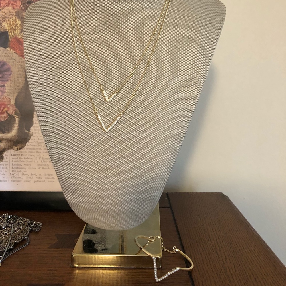 Fashion Necklace and Bracelet Combo!!